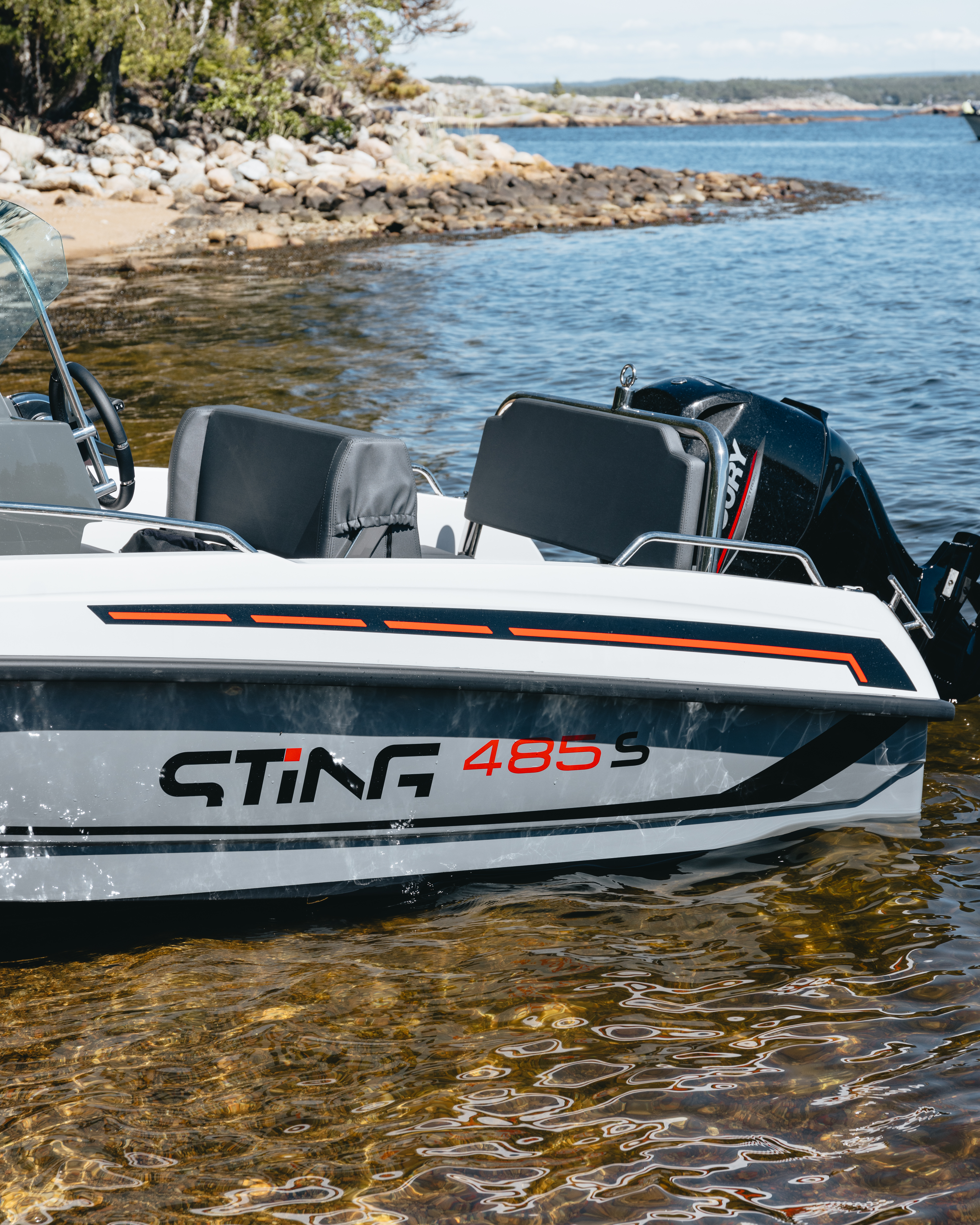 Sting 485 S Centre Console 27