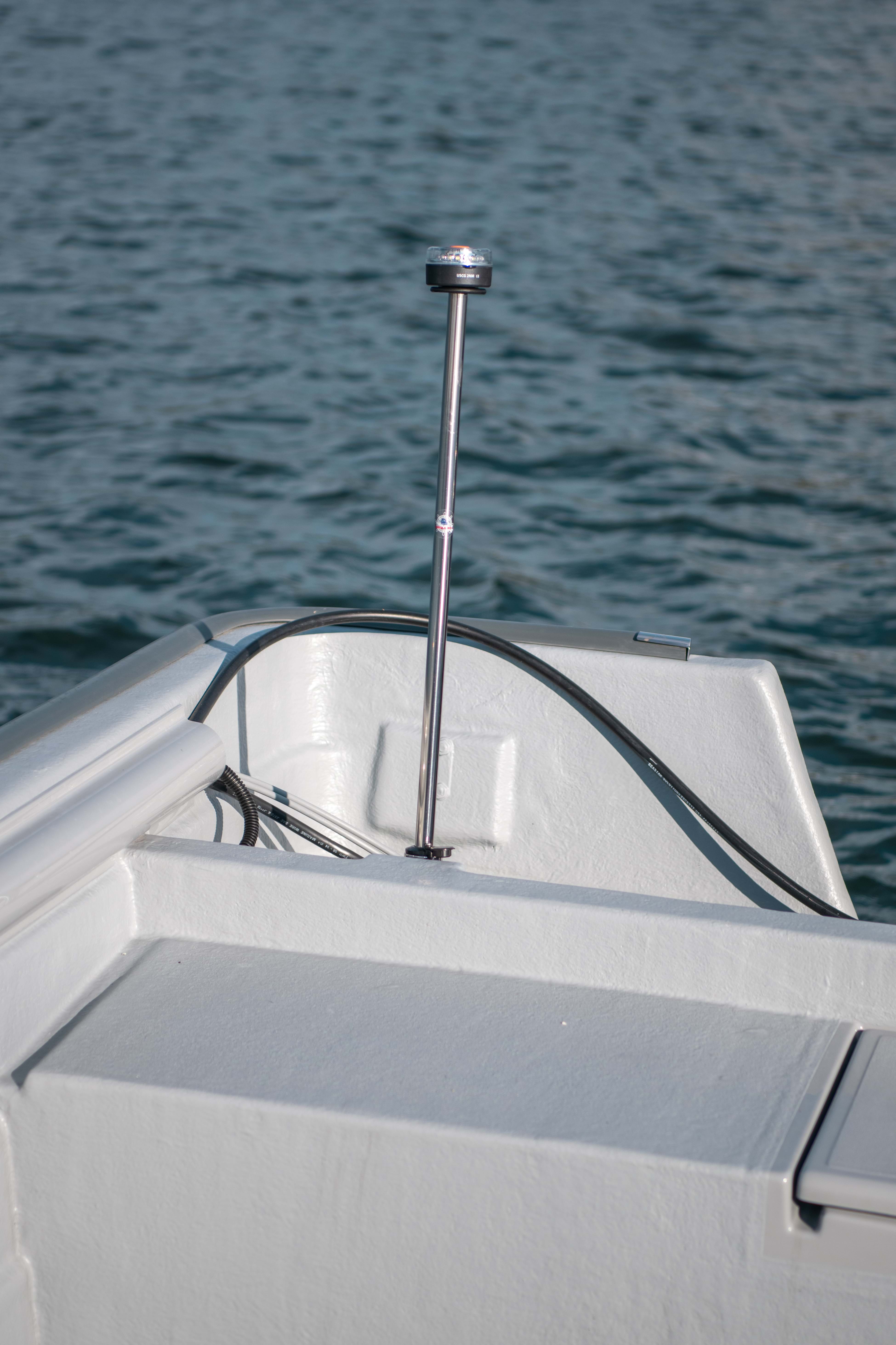 Sting 600 Pro Details Navigation Light